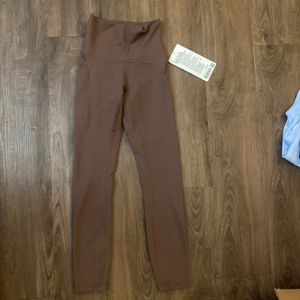NWT Lululemon Wunder Train HR 25” pockets size 0
